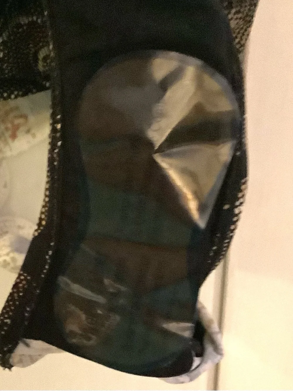 MIRACLE SUIT Petal Pusher Gali Black & Gold Foam Cup V-Neck One Piece swimsuit - Picture 13 of 13